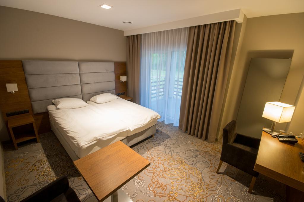 Rezydencja Sosnowa Luxury Hotel Janów Lubelski Exteriér fotografie