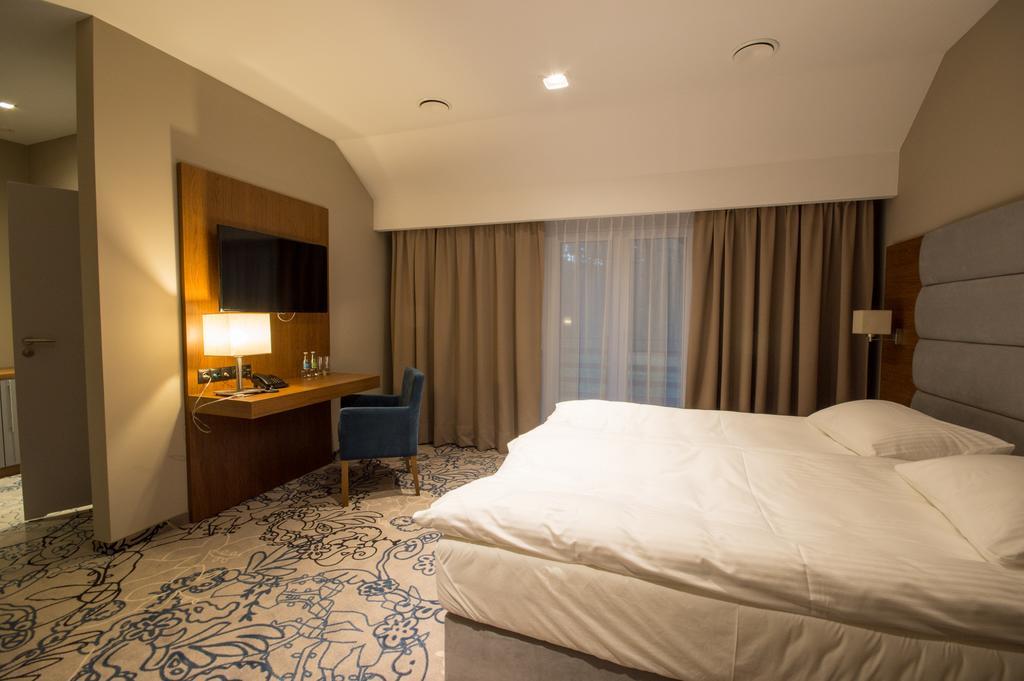 Rezydencja Sosnowa Luxury Hotel Janów Lubelski Exteriér fotografie
